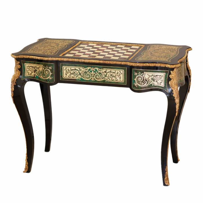 Table de jeu d`échecs de style Boulle. France. Tournant du 19e-20e siècle. 