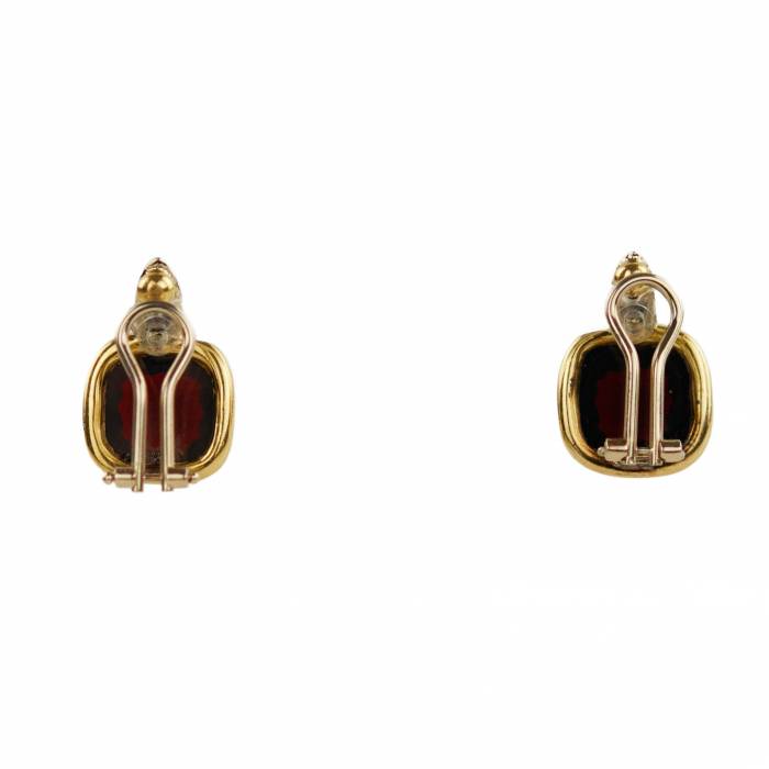 Boucles d`oreilles en or avec grenats et diamants dans le style de Pomellato Sheherazade. Italie 