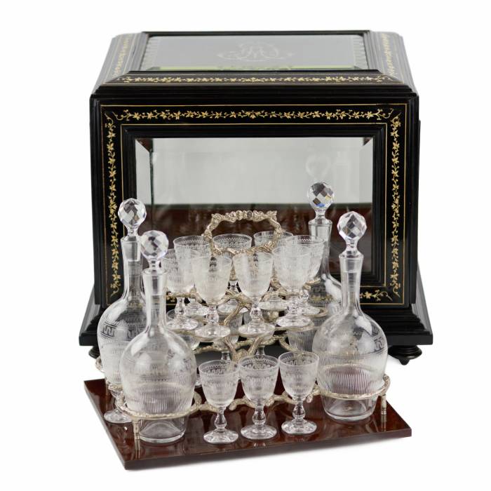 Liquor bar in ebony with ivory decoration, in the style of Napoleon III. Europe. 19th century. 