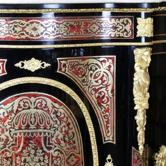 Cabinet en ebène de style Boulle. 