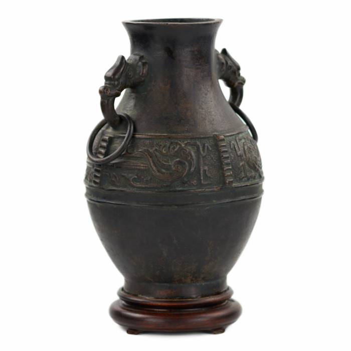 Pichet en bronze pour le vin Hu, avec signes Jinwen. Chine. 