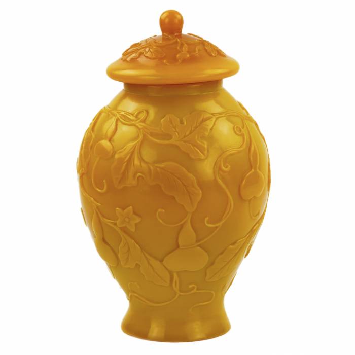 Vase urne chinois en verre jaune de Pékin du 19ème siècle. 
