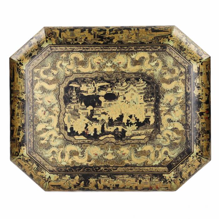 Coffret en bois laqué pour jeux de société et de cartes. Chine 19ème siècle. 