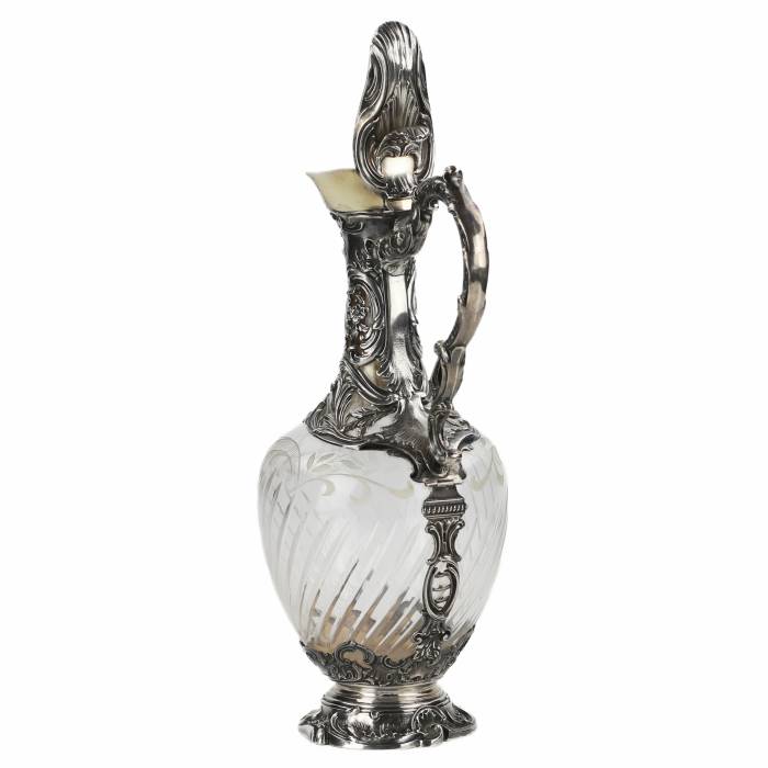 Crystal wine jug in silver, Louis XV style. France. 19th century. 