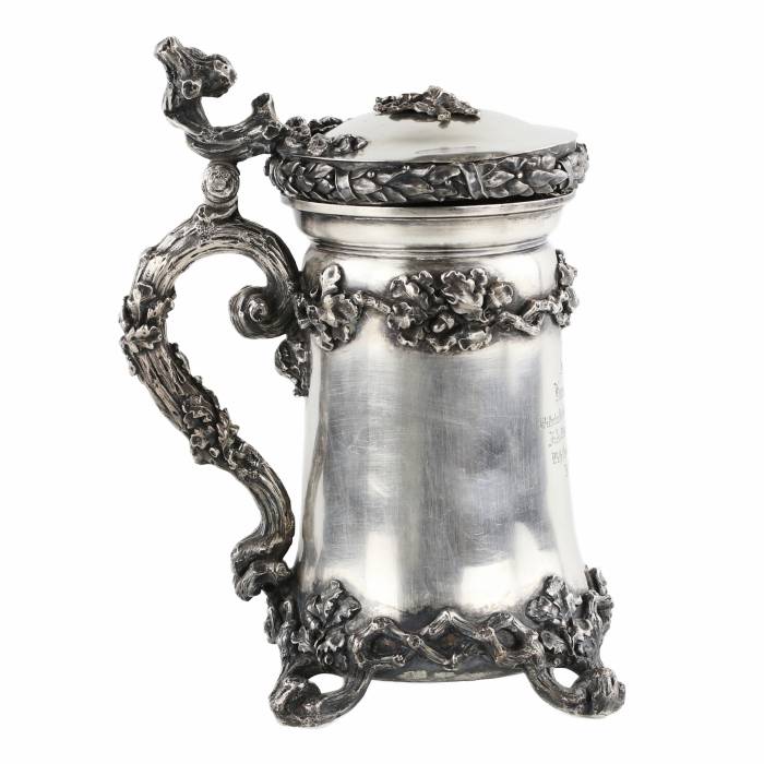 An impressive silver beer cup with oak branch pattern, mid 19th century. Berlin. 