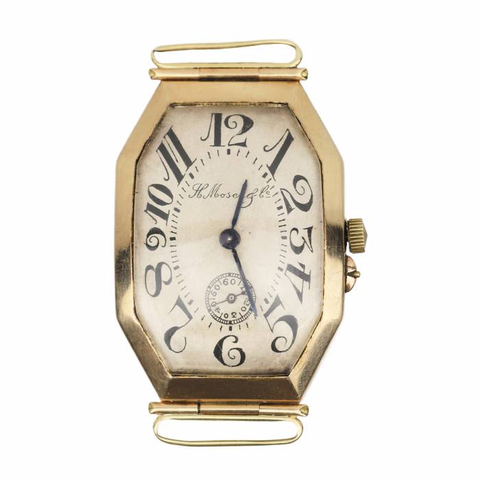 Montre bracelet Moser en or. 1920-40. 