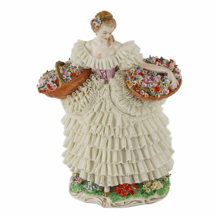  Sicendorfas porcelāns. Puķu meitenes porcelāna figūriņa. 20. gadsimts. 