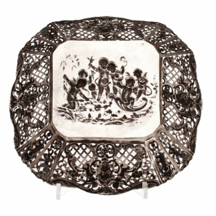 Silver dish