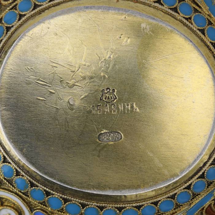 Sudraba un emaljas kauss no Aleksandra Ļubavina darbnīcas. Sanktpēterburga 1899-1908 
