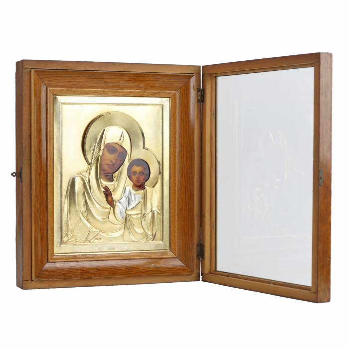 A wedding pair of icons in silver frames in the Art Nouveau style. Moscow, early 20th century