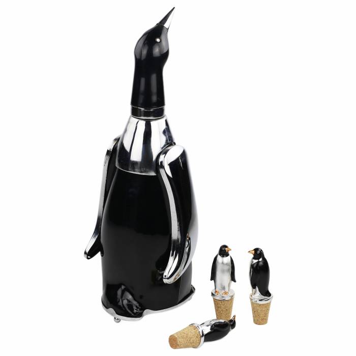 CARAFE EN FORME DE MANCHOT AVEC BOÎTE À MUSIQUE. JAPON. ANNÉES 1960