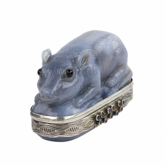 TABATIÈRE EN FORME DE SOURIS EN AGATE BANDE ET ARGENT. XIXe SIÈCLE