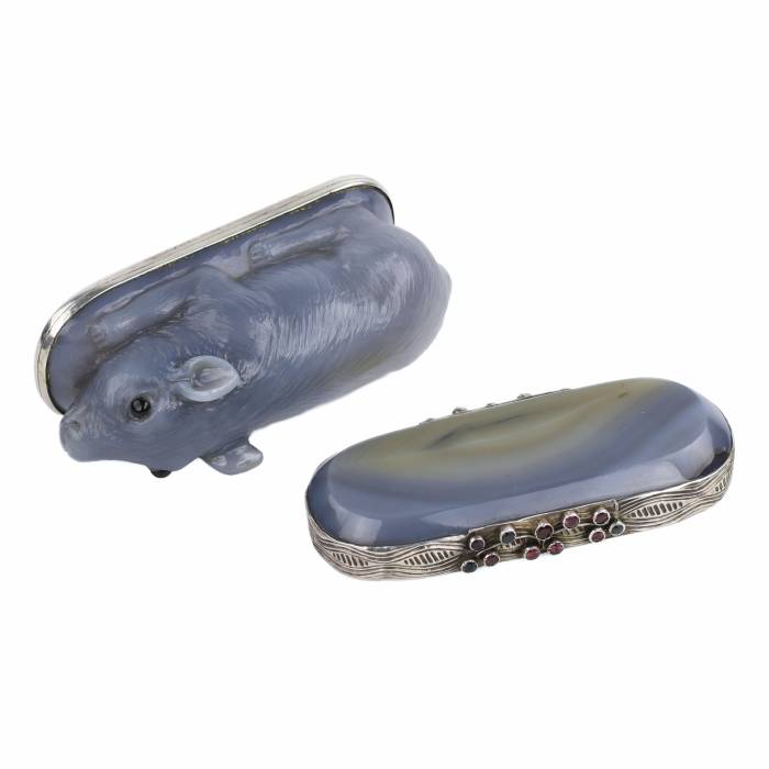 TABATIÈRE EN FORME DE SOURIS EN AGATE BANDE ET ARGENT. XIXe SIÈCLE