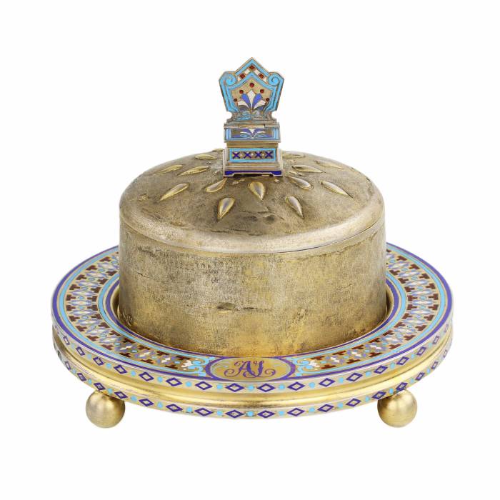 SILVER BUTTER DISH IN THE FORM OF A FESTIVE LOAF WITH SALT THRONE PAVEL OVCHINNIKOV FIRM, MOSCOW, 1896