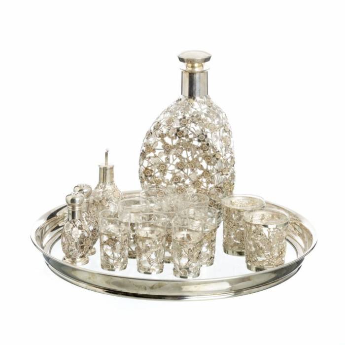 LIQUEUR SET WITH OPENWORK SILVER DECORATION JAPAN, MID-20TH CENTURY
