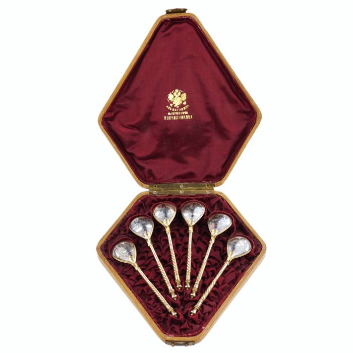 SET OF SILVER TEASPOONS IN ORIGINAL CASE, WORKSHOP OF VASILY SEMYONOV, RUSSIA,MOSCOW, 1896. 