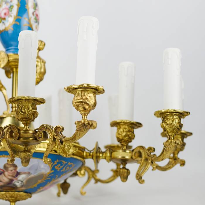 A 15-candle chandelier in the Louis XVI style. Sevres. 