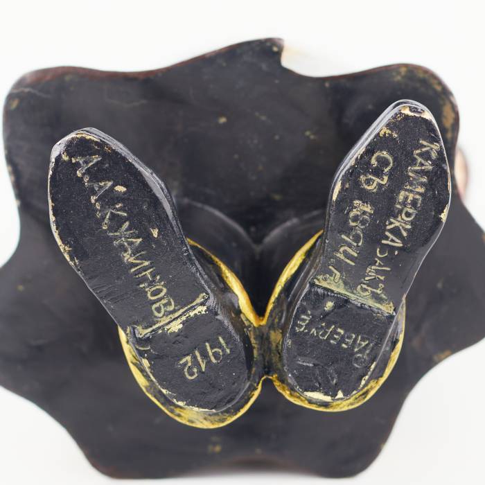 PAIR OF BRONZE FIGURES OF THE IMPERIAL FAMILY’S COSSACK GUARDS RUSSIA, ST PETERSBURG, 1912