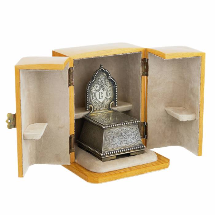 SILVER SALT CELLAR IN THE FORM OF A THRONE, KHLEBNIKOV FIRM RUSSIAN EMPIRE, MOSCOW, 1883