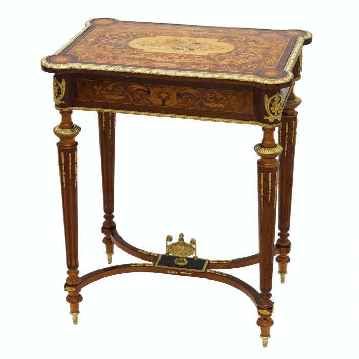 WRITING DESK WITH MARQUETRY AND GILT BRONZE MOUNTS  FRANCE, LATE 19TH CENTURY