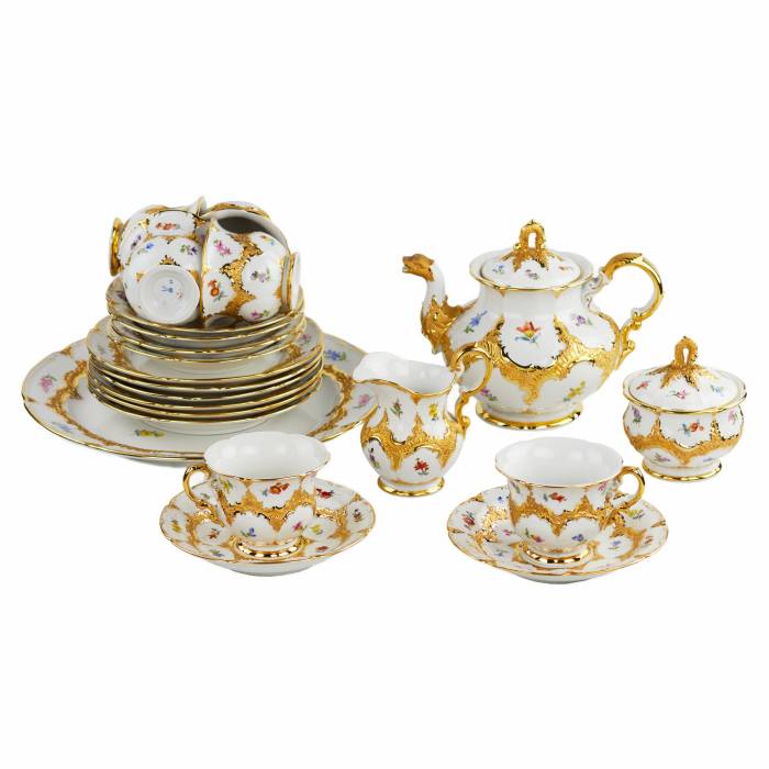 TEA AND COFFEE SERVICE MEISSEN FOR SIX PERSONS  GERMANY, 20TH CENTURY
