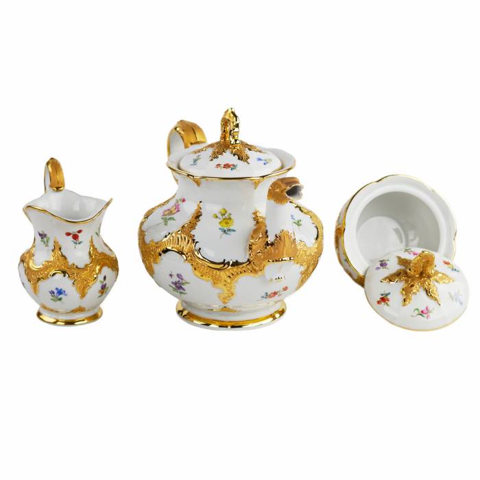 TEA AND COFFEE SERVICE MEISSEN FOR SIX PERSONS  GERMANY, 20TH CENTURY