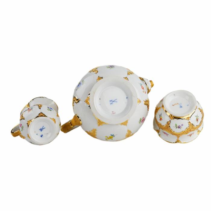 TEA AND COFFEE SERVICE MEISSEN FOR SIX PERSONS  GERMANY, 20TH CENTURY