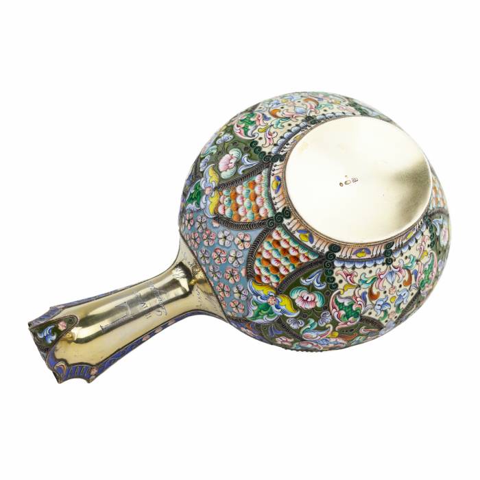 LARGE RUSSIAN SILVER KOVSH WITH CLOISONNÉ ENAMEL BY KONSTANTIN SKVORTSOV  RUSSIA, MOSCOW, 1908–1917