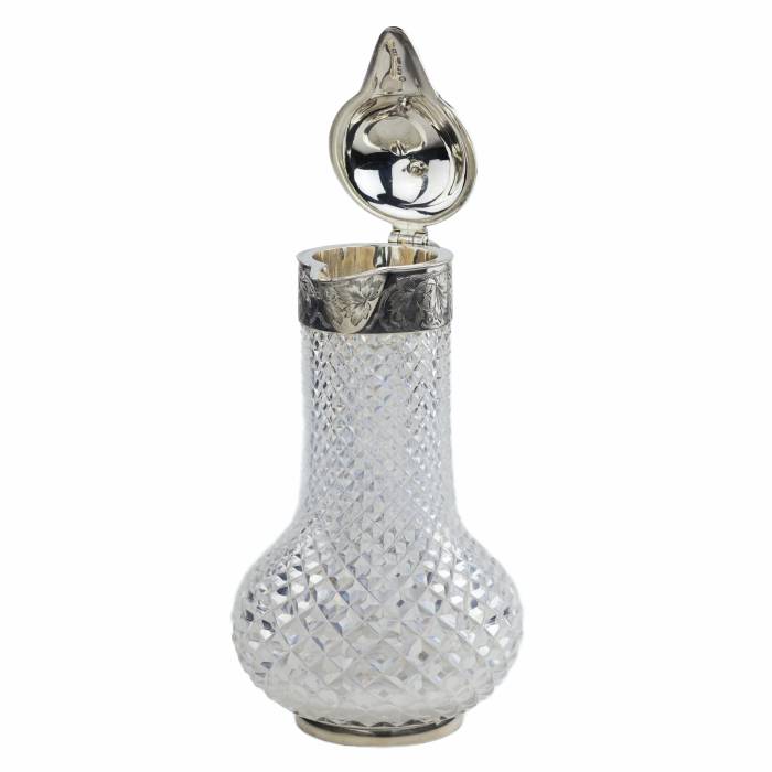 NICOLS & PLINKE. A SILVER WINE JUG WITH CUT-GLASS BODY ST PETERSBURG, RUSSIA, LATE 19TH CENTURY