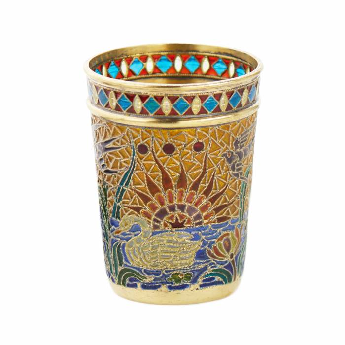 SILVER SHOT CUP WITH POLYCHROME PLIQUE-À-JOUR ENAMEL. PAVEL OVCHINNIKOV WORKSHOP RUSSIA, MOSCOW, TURN OF THE 19TH–20TH CENTURIES