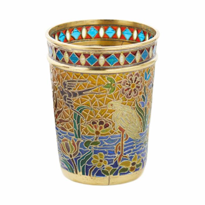 SILVER SHOT CUP WITH POLYCHROME PLIQUE-À-JOUR ENAMEL. PAVEL OVCHINNIKOV WORKSHOP RUSSIA, MOSCOW, TURN OF THE 19TH–20TH CENTURIES
