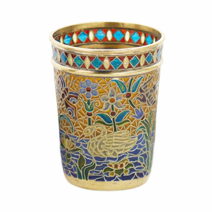 SILVER SHOT CUP WITH POLYCHROME PLIQUE-À-JOUR ENAMEL. PAVEL OVCHINNIKOV WORKSHOP RUSSIA, MOSCOW, TURN OF THE 19TH–20TH CENTURIES