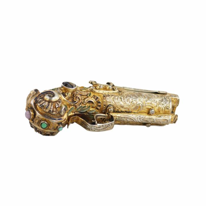 SNUFF BOX IN THE FORM OF A DOUBLE-BARREL PISTOL CENTRAL EUROPE, 19TH CENTURY
