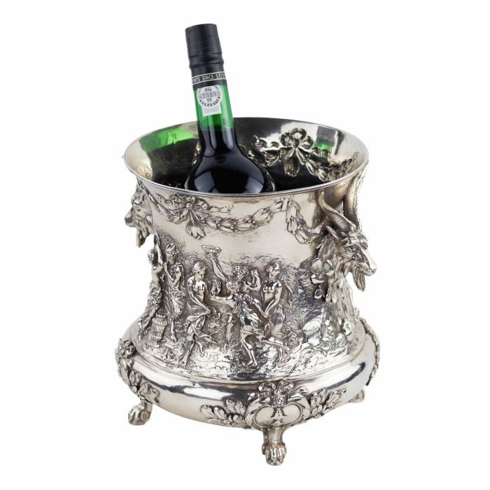 SILVER CHAMPAGNE COOLER WITH BACCHANALIAN FRIEZE AND SATYR HEADS GERMANY, HANAU, SECOND HALF OF THE 19TH CENTURY