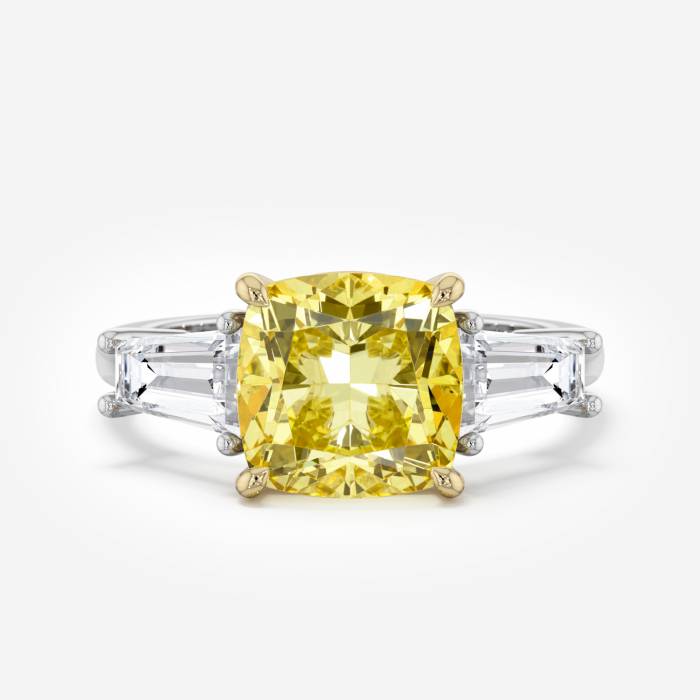 BAGUE EN OR 18 CARATS AVEC DIAMANT JAUNE FANCY VIVID YELLOW TAILLE COUSSIN XXI SIÈCLE
