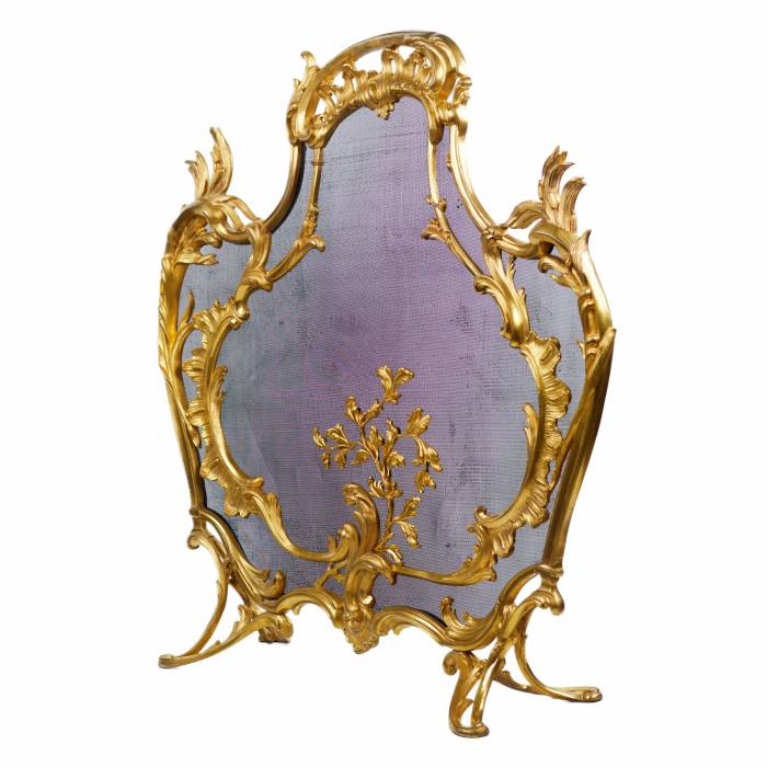 ЭКРАН ДЛЯ КАМИНА ИЗ ПОЗОЛОЧЕННОЙ БРОНЗЫ В СТИЛЕ ЛЮДОВИКА XV ФРАНЦИЯ, XIX ВЕК