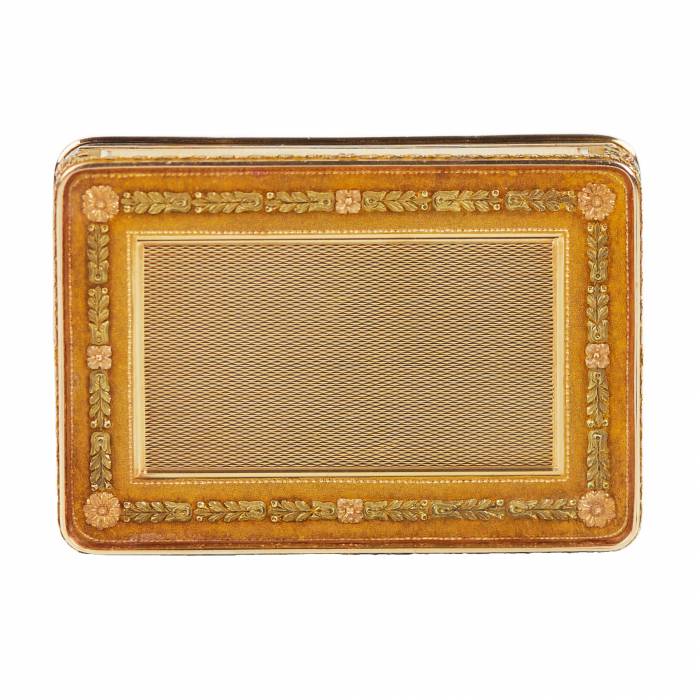 AN EXCEPTIONAL IMPERIAL RUSSIAN GOLD SNUFF BOX BY JOHANN WILHELM KEIBEL, ST PETERSBURG, 1822