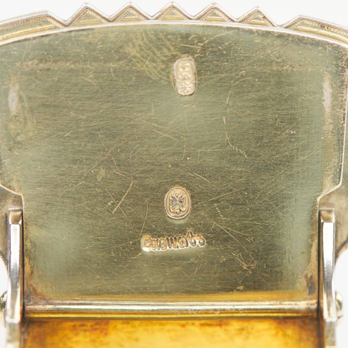 SALIÈRE EN FORME DE TRÔNE DE LA MAISON SAZIKOV RUSSIE, SAINT-PÉTERSBOURG, SECONDE MOITIÉ DU XIXE SIÈCLE