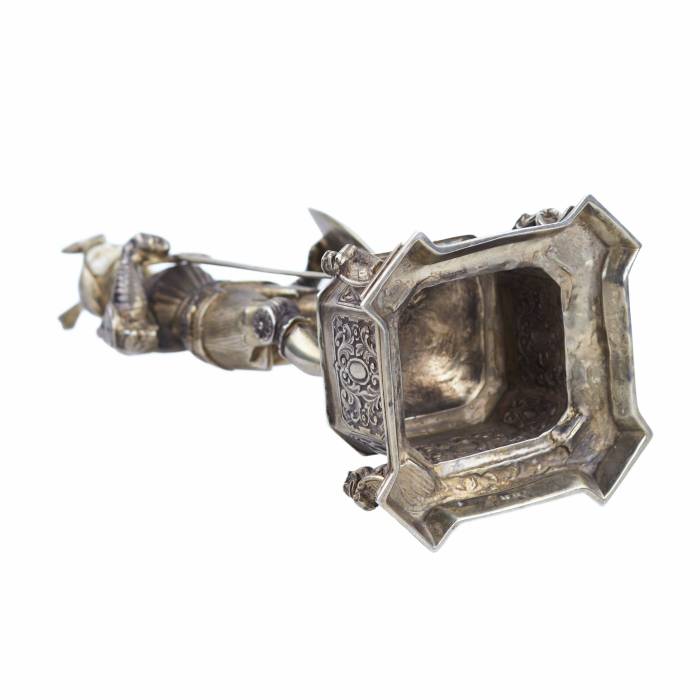 СЕРЕБРЯНАЯ КАБИНЕТНАЯ ФИГУРА РЫЦАРЯ ГЕРМАНИЯ, ХАНАУ, EFES, РУБЕЖ XIX - XX ВЕКОВ