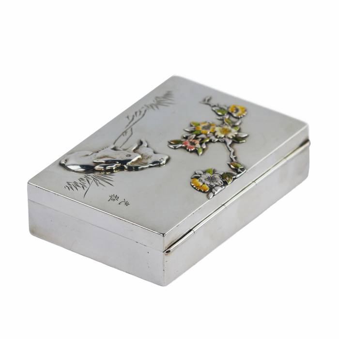 SILVER TOBACCO BOX WITH ENAMEL DECORATION CHINA, EARLY 20TH CENTURY