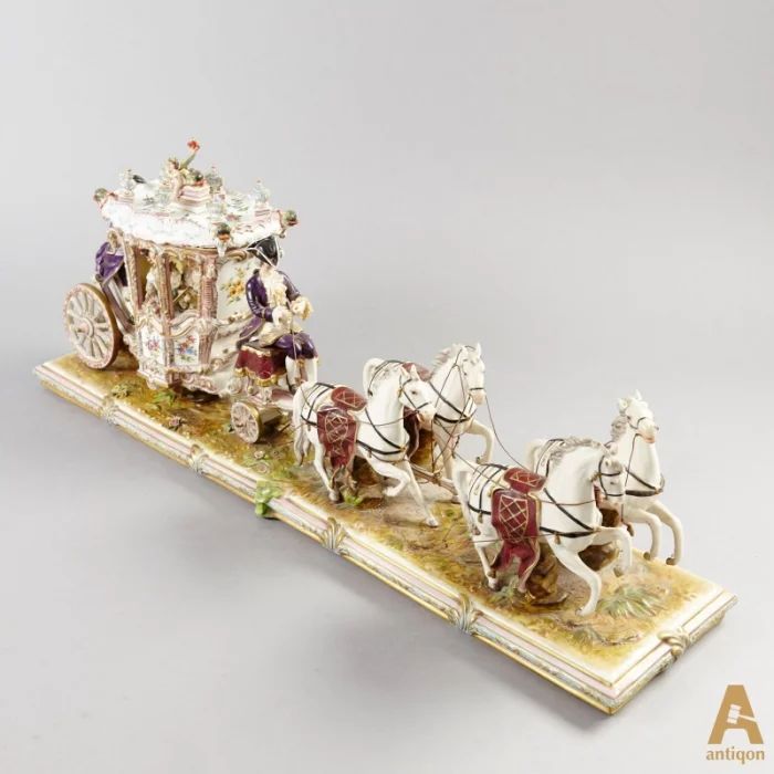 Porcelain group "The carriage"