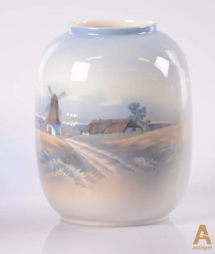 Porcelain vase