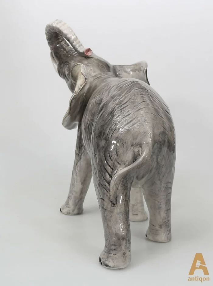 Фарфоровая фигура "Слон" 