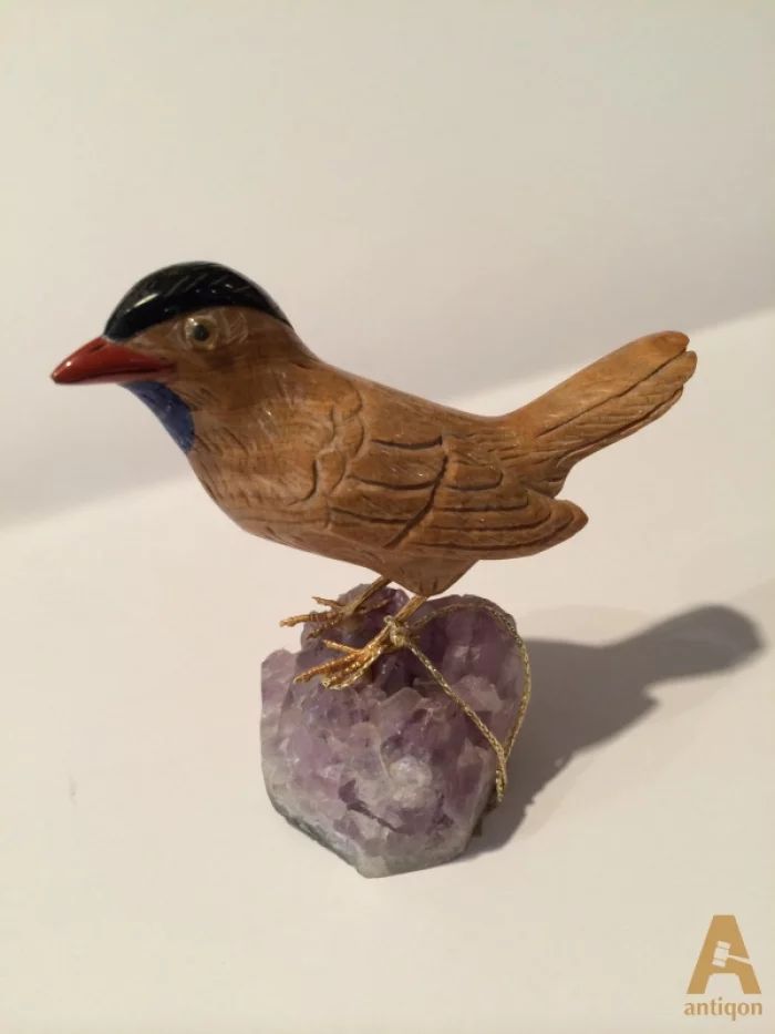 Figurine of a bird