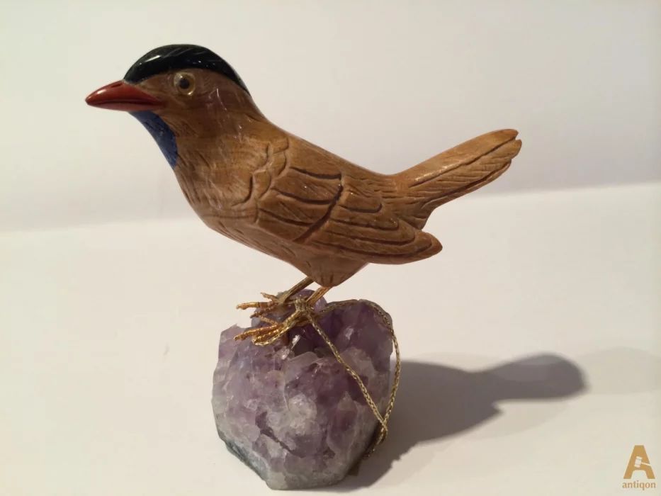 Figurine of a bird
