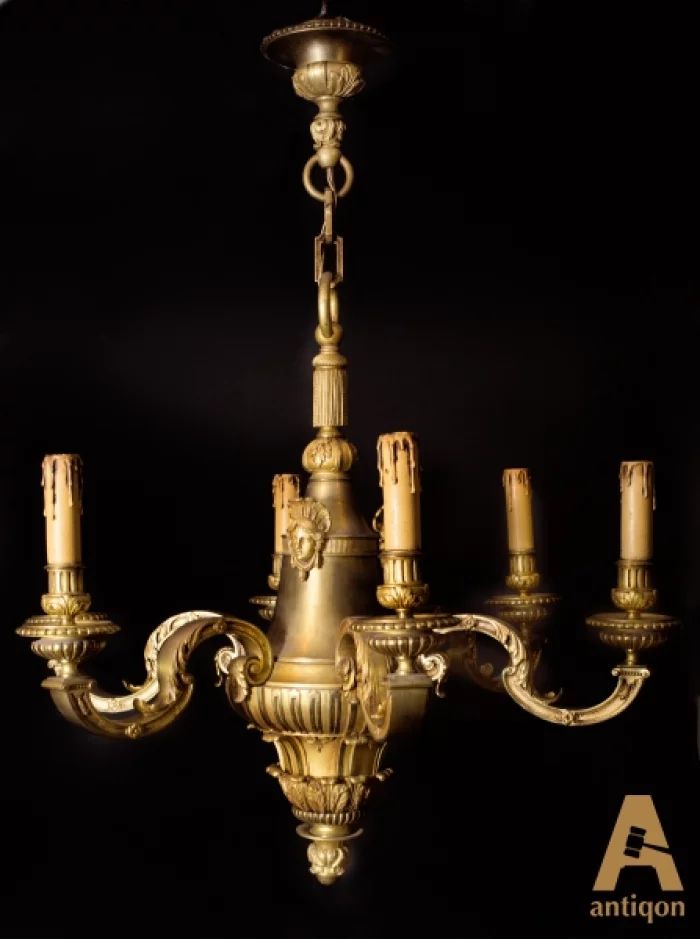 The chandelier in the style of Louis XVI