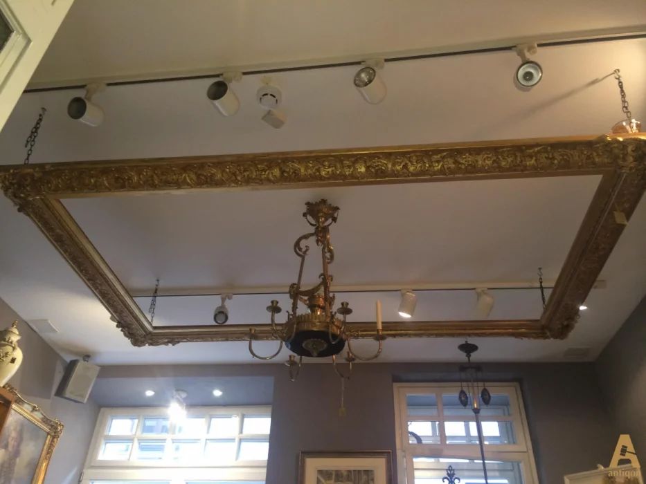The frame of gilded wood