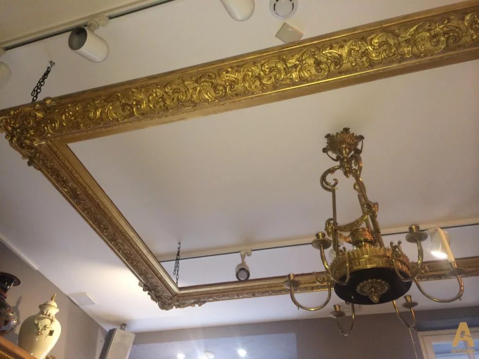 The frame of gilded wood
