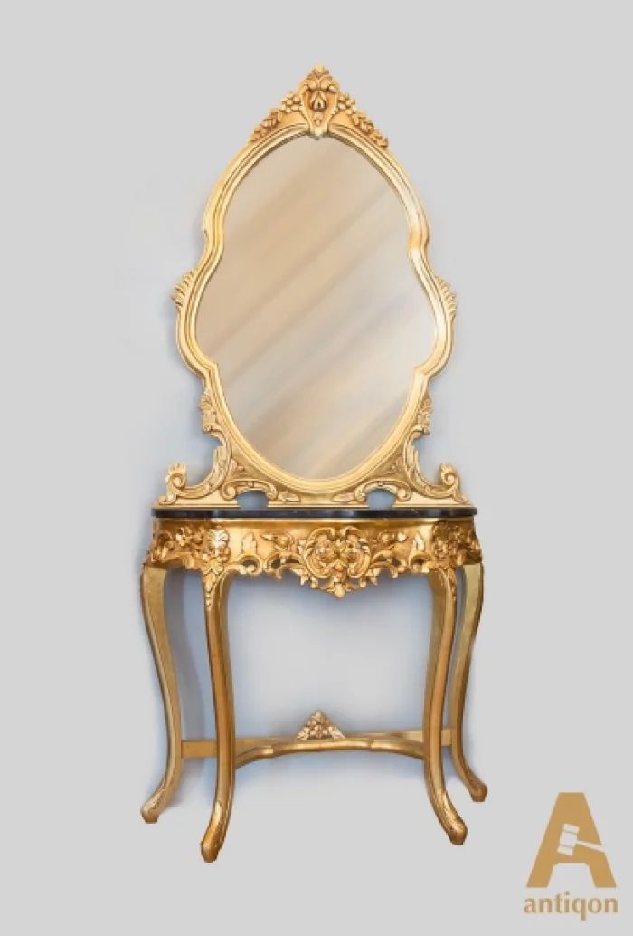 Mirror with a console