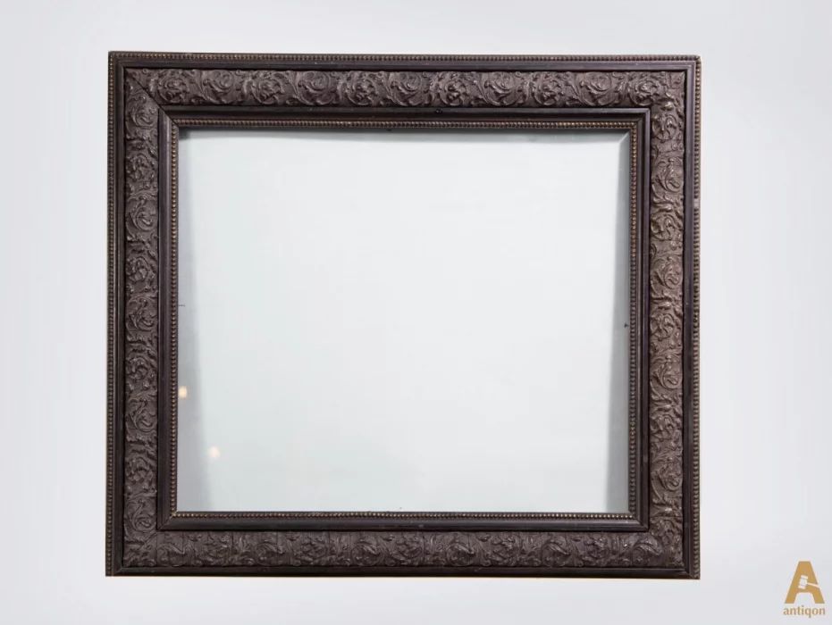 Black picture frame